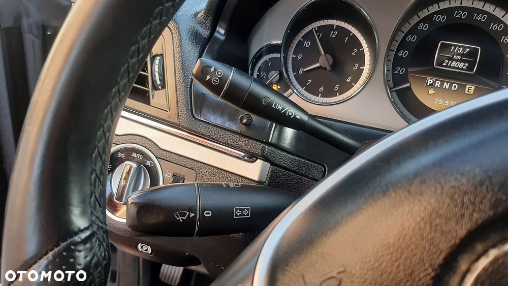 Mercedes-Benz Klasa E 200 BlueEFFICIENCY 7G-TRONIC Avantgarde - 25