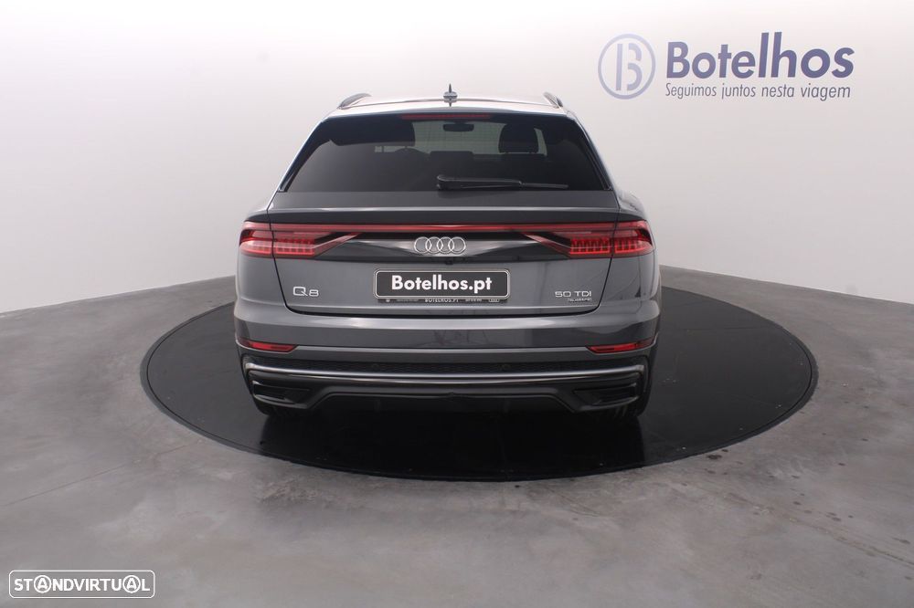 Audi Q8 50 TDI quattro Tiptronic - 6