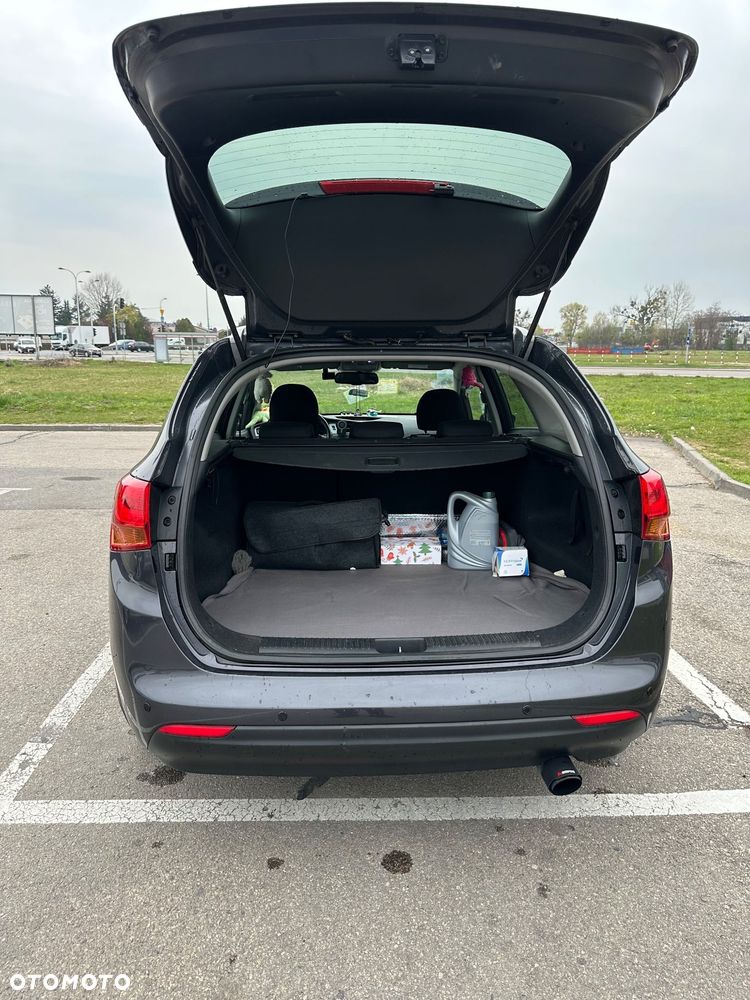 Kia Ceed 1.6 GDI L DCT - 17