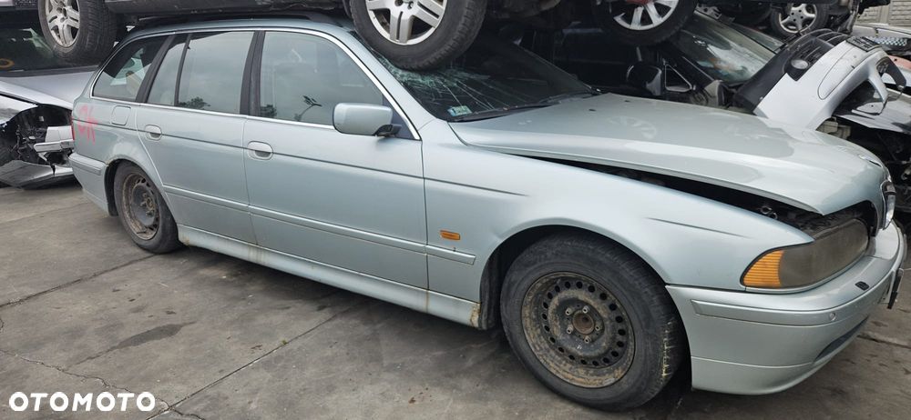 BMW E39 LIFT 525IA M54B25 00 - 03 -PAS PRZEDNI KOMPLETNY BELKA CHLODNICA, WENTYLATOR KLIMATYZACJI - 7