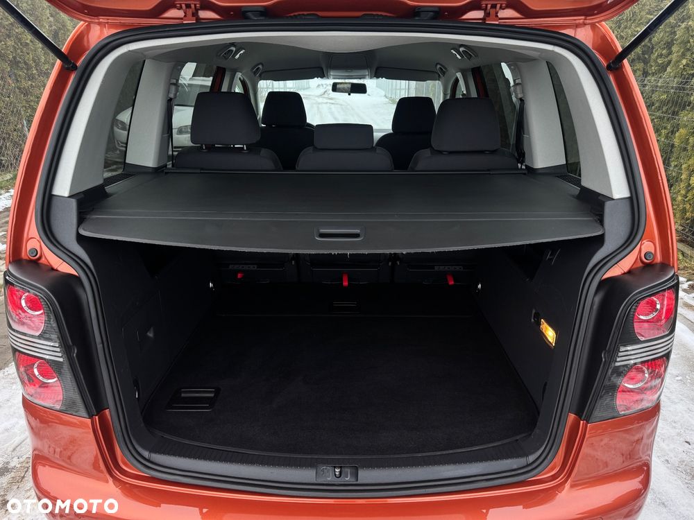 Volkswagen Touran 2.0 TDI Freestyle - 21