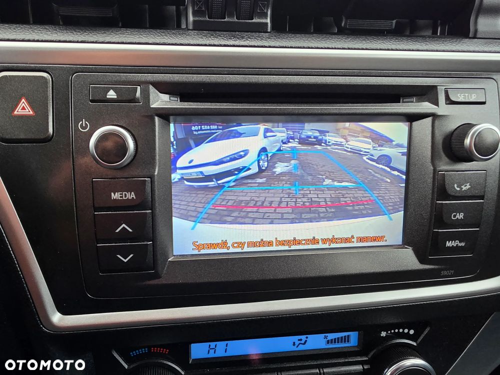 Toyota Auris - 24