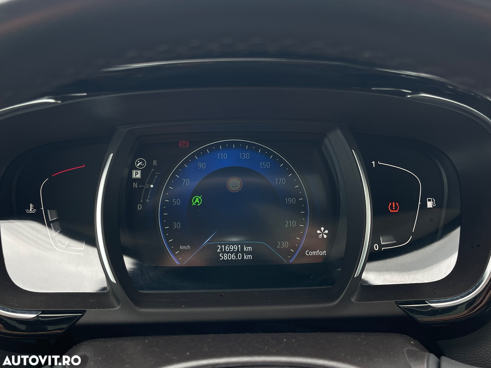 Renault Espace Energy dCi 160 EDC ELYSEE - 17
