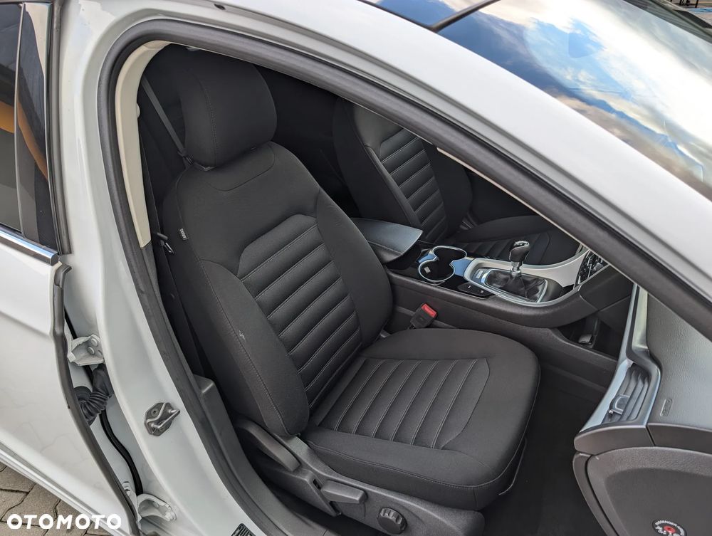 Ford Mondeo 1.5 TDCi Titanium - 36