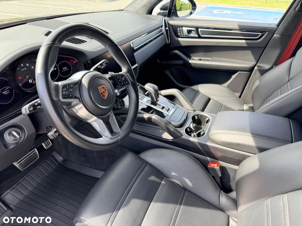 Porsche Cayenne - 24