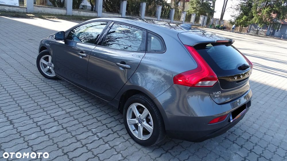 Volvo V40 D2 - 4