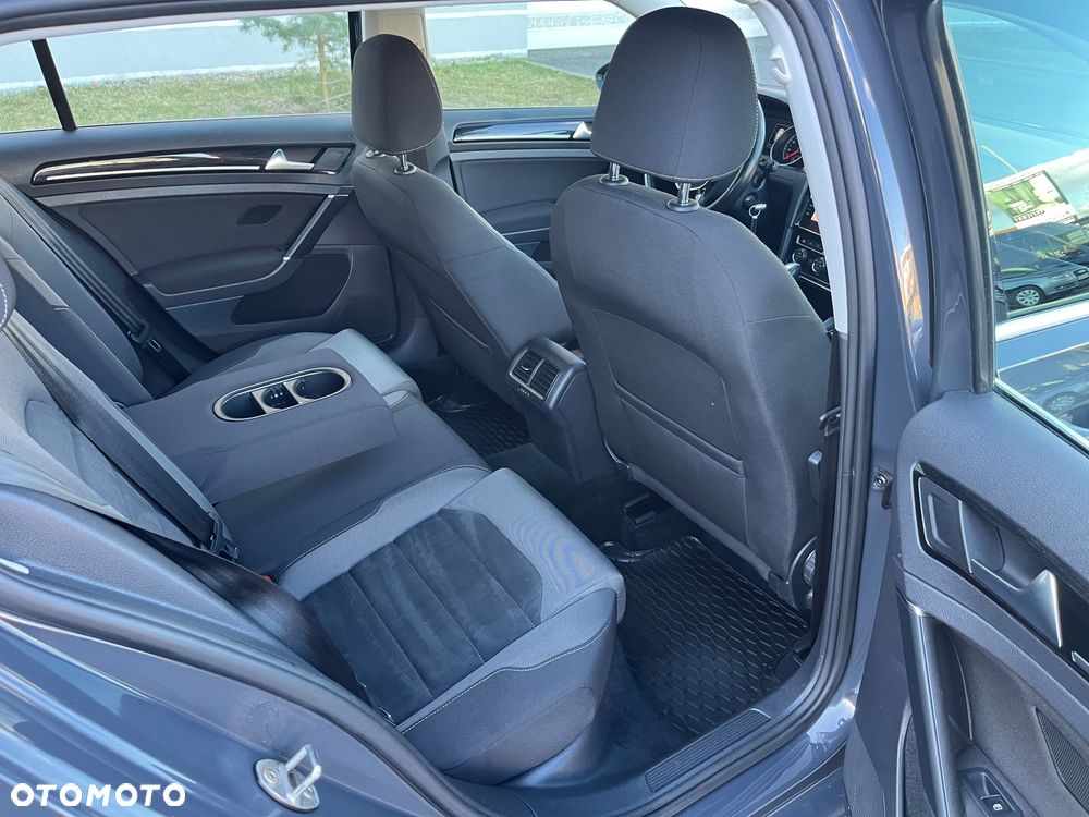 Volkswagen Golf 2.0 TDI (BlueMotion Technology) DSG Comfortline - 18