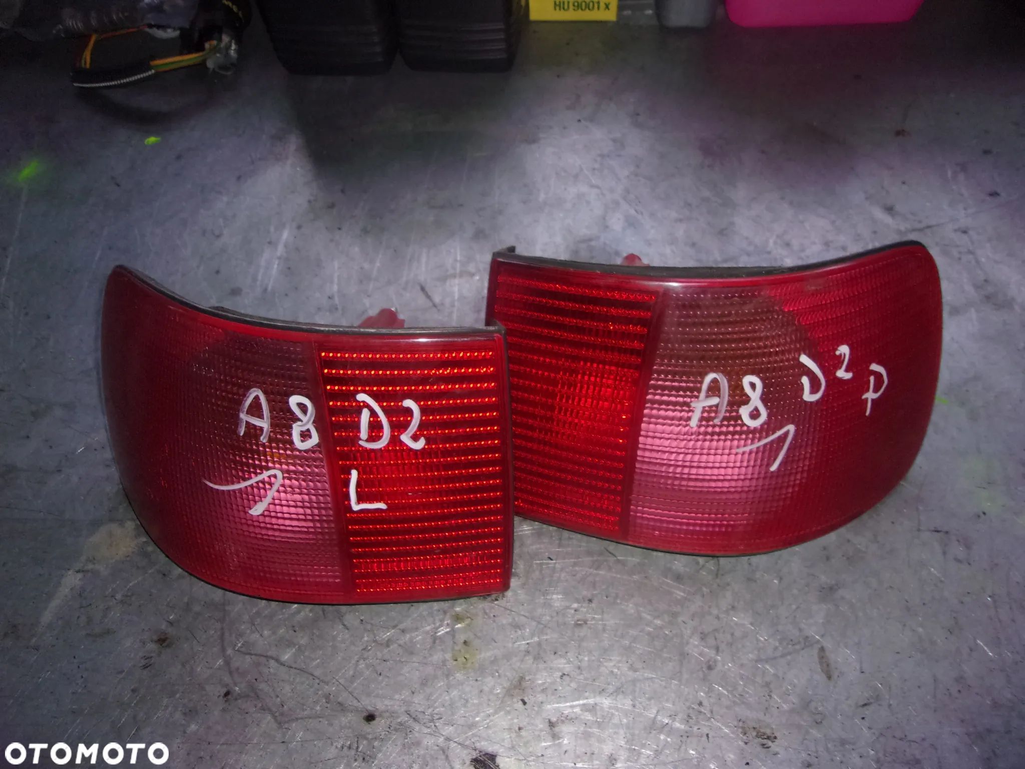LAMPA TYŁ LEWA lub PRAWA AUDI A8 D2 - 1