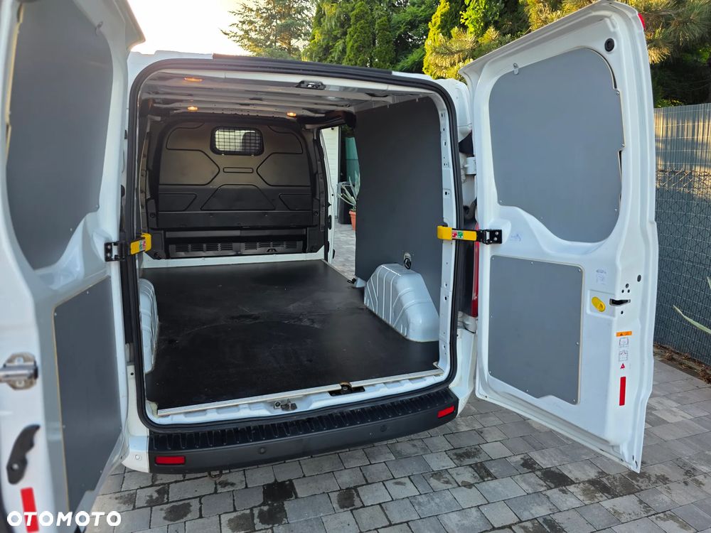 Ford TRANSIT CUSTOM - 6