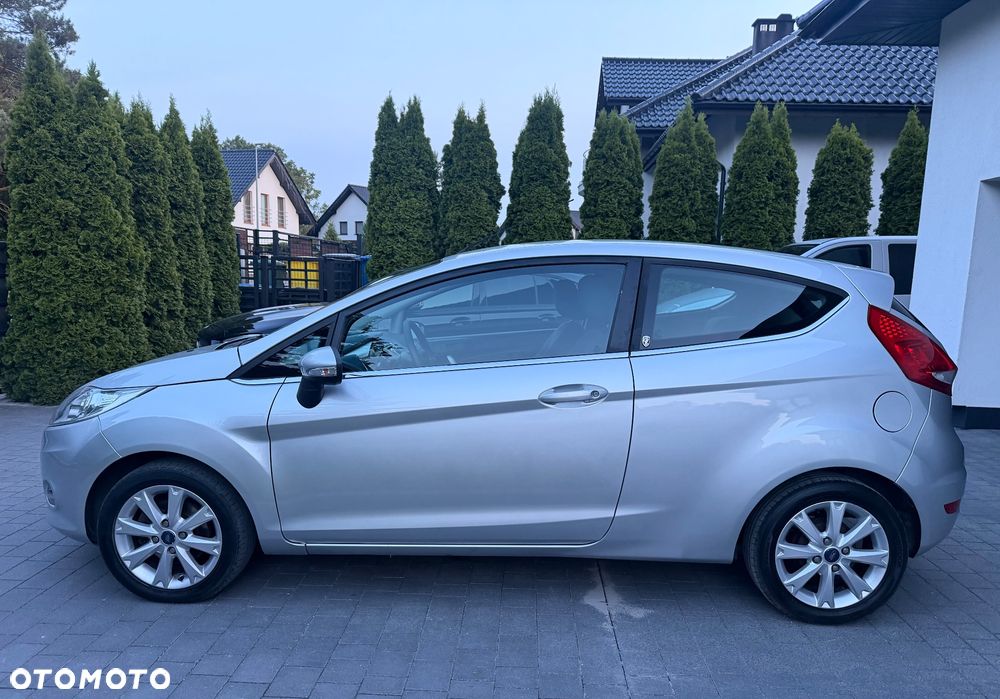 Ford Fiesta 1.4 Ghia - 4