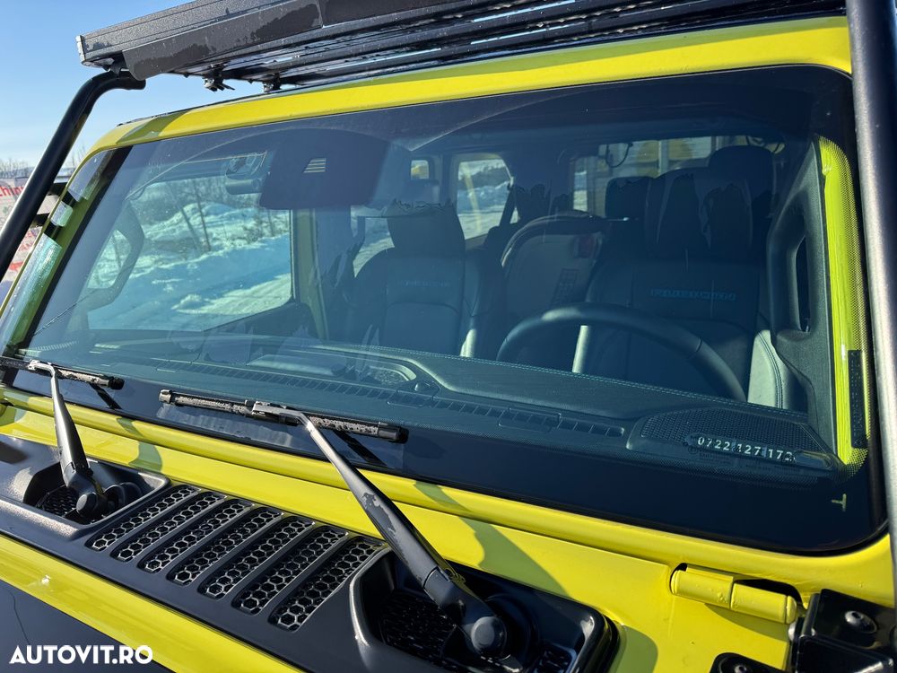 Jeep Wrangler - 4