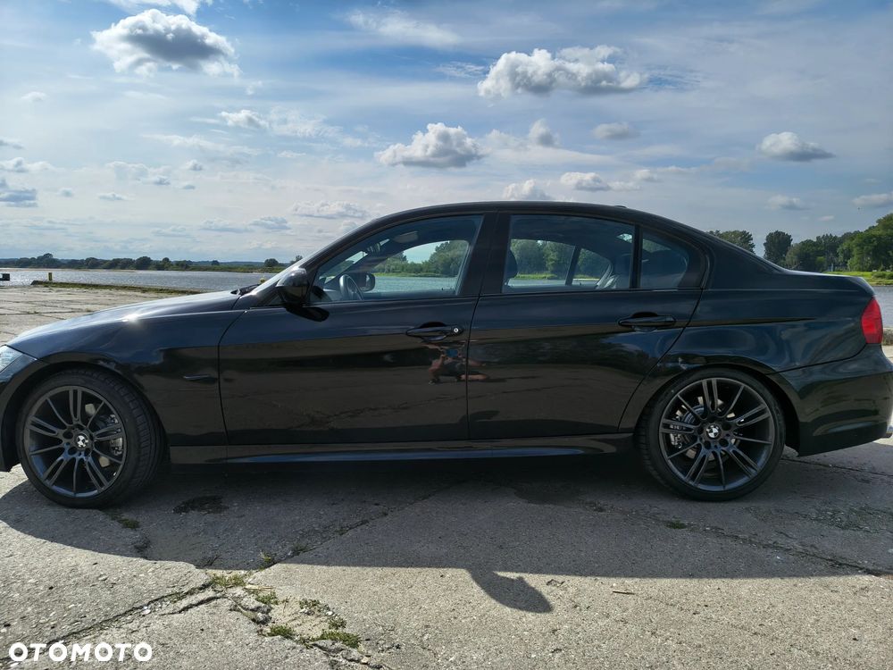 BMW Seria 3 318d DPF Edition Sport - 2