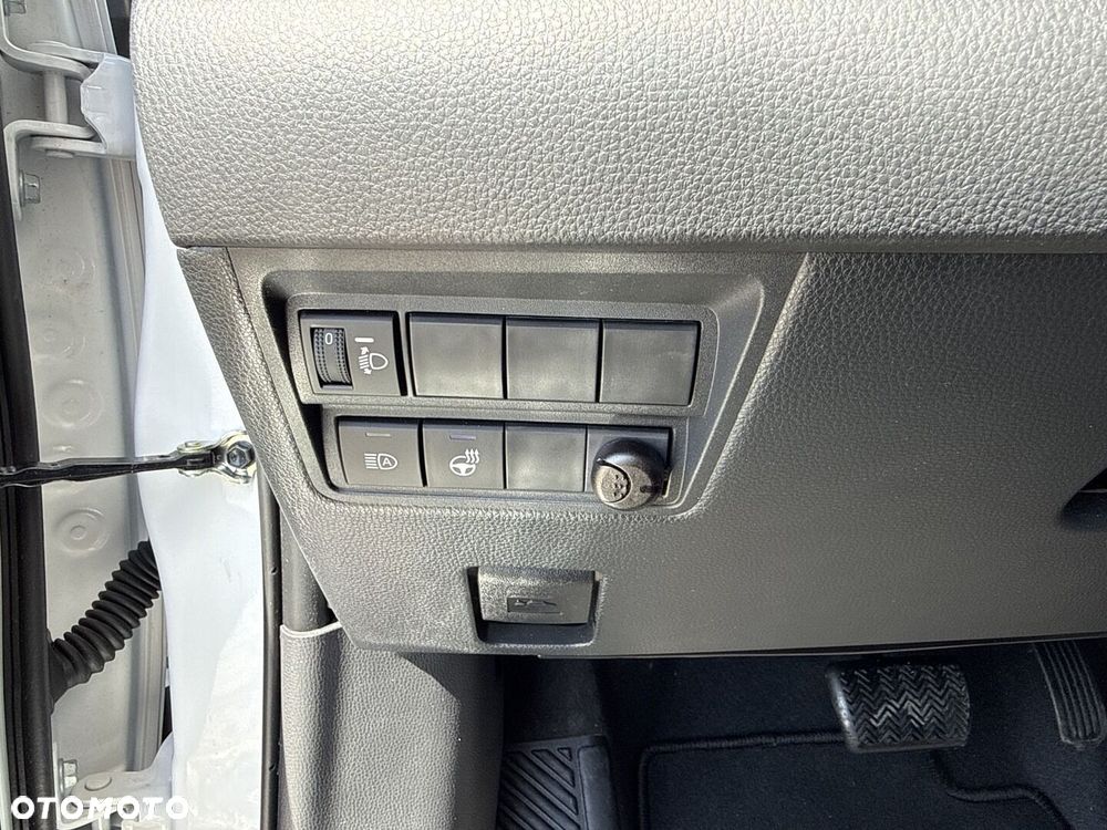 Toyota Yaris Hybrid 1.5 Style - 23