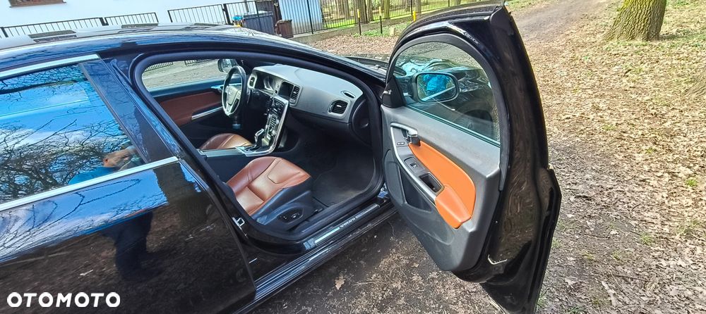 Volvo S60 T5 Geartronic RDesign - 19