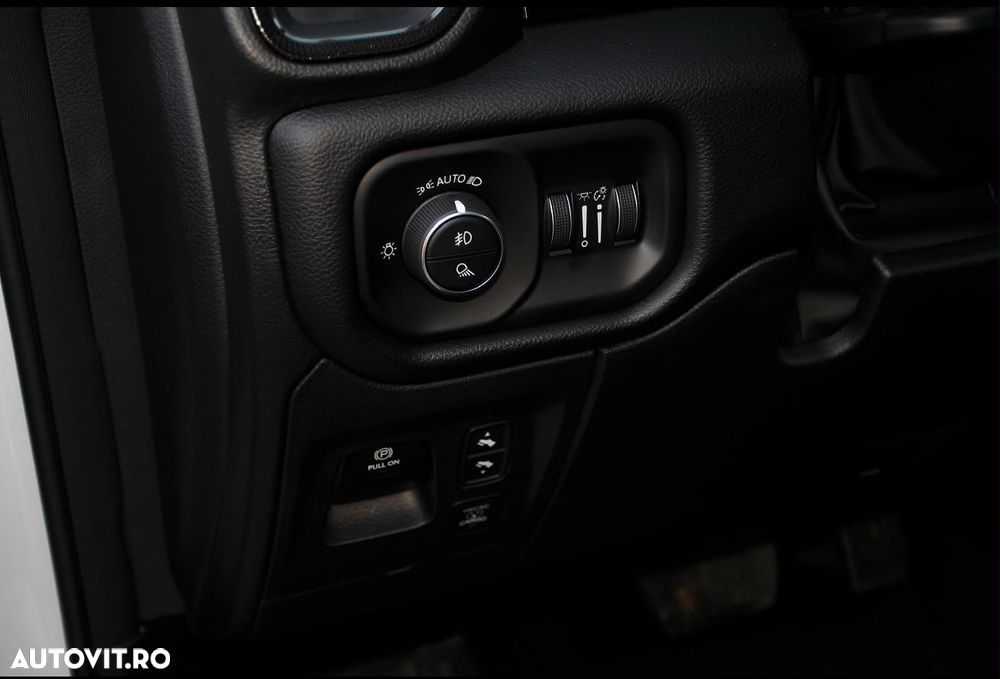 Dodge RAM - 22