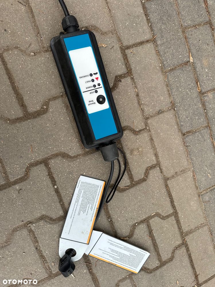 ŁADOWARKA TYP1 220 NISSAN MITSUBISHI 10A 10m. - 2