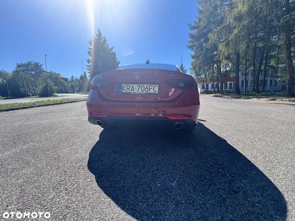 Alfa Romeo Giulia - 9