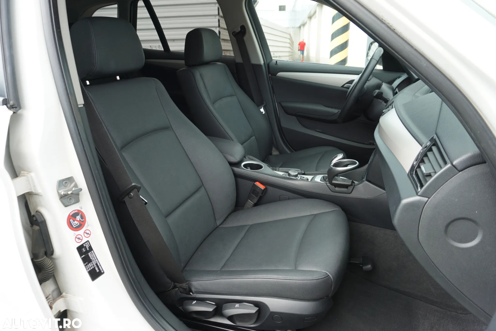 BMW X1 xDrive18d Aut. Sport Line - 6