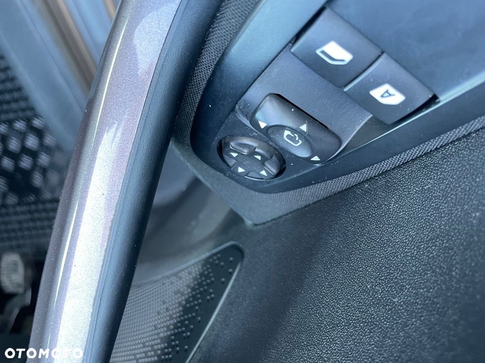 Peugeot 2008 e-HDi FAP 92 STOP & START Active - 26