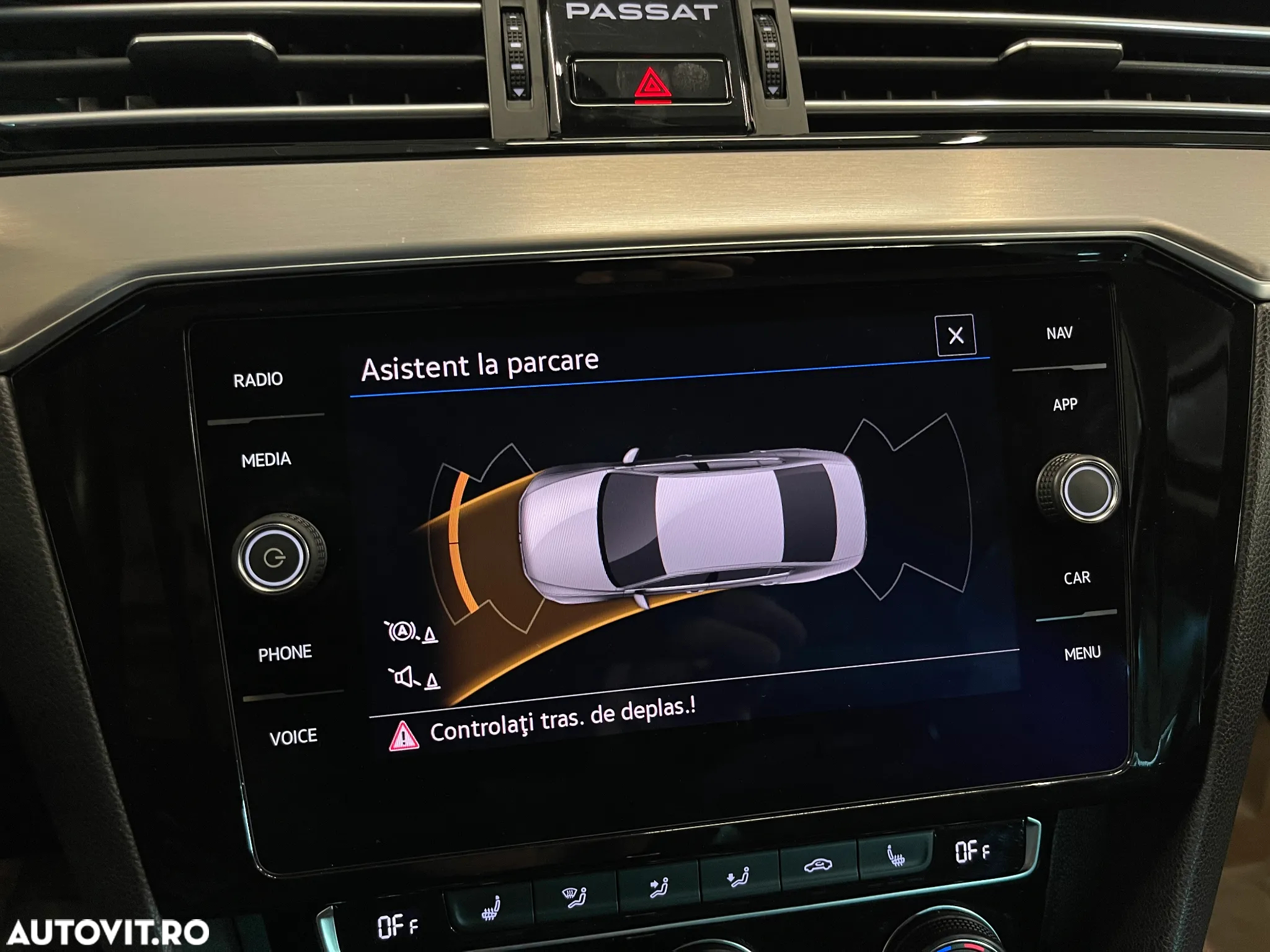 Volkswagen Passat 2.0 TDI DSG Highline - 15
