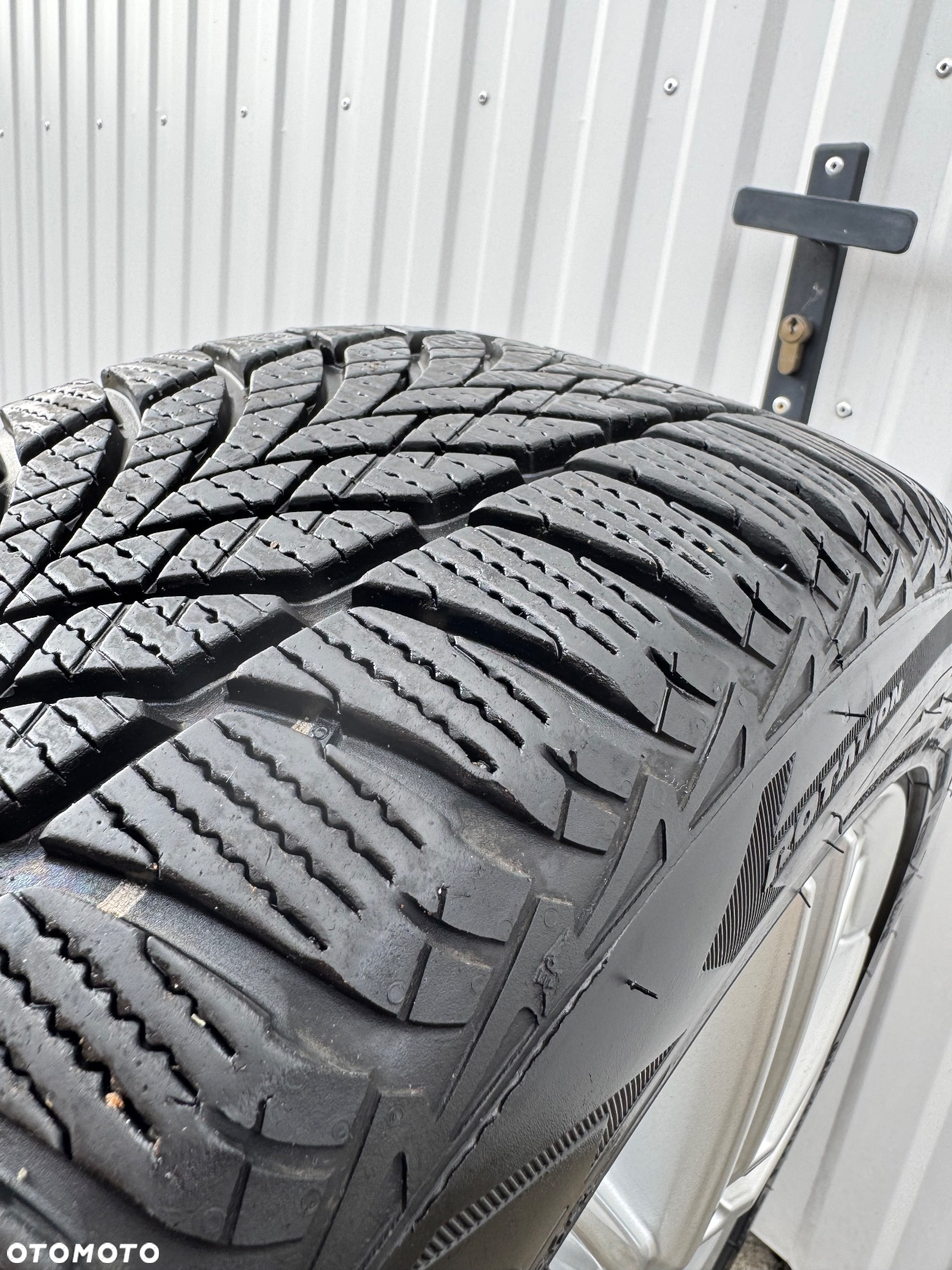 Koła ZIMOWE 205/55 R16 Felgi ALUTEC Opony Goodyear - 3