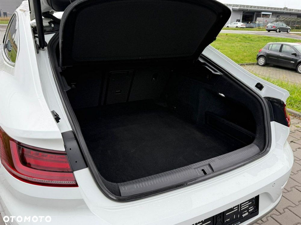 Volkswagen Arteon 2.0 TDI 4Motion SCR R-Line DSG - 13