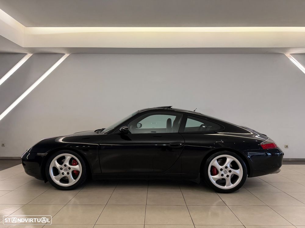 Porsche 911 (996) Carrera Coupé - 6