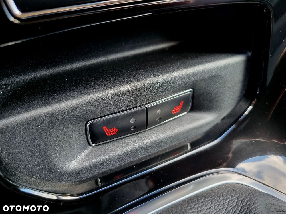 Ford Fiesta 1.0 EcoBoost STart-Stop Titanium - 29