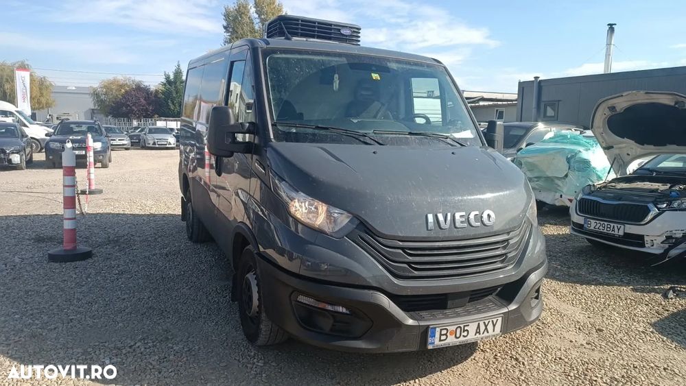 Iveco Daily 35S16A8 V cu izoterare si agregat refrigerare