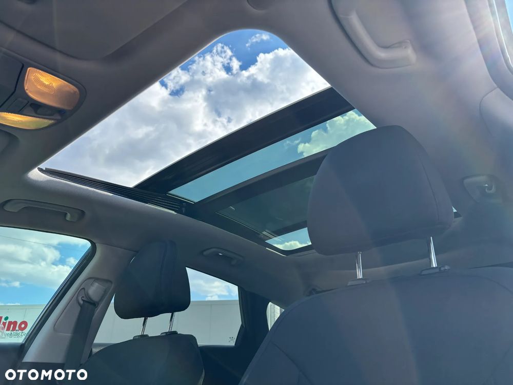 Hyundai i40 Kombi 1.7 CRDi Premium - 37