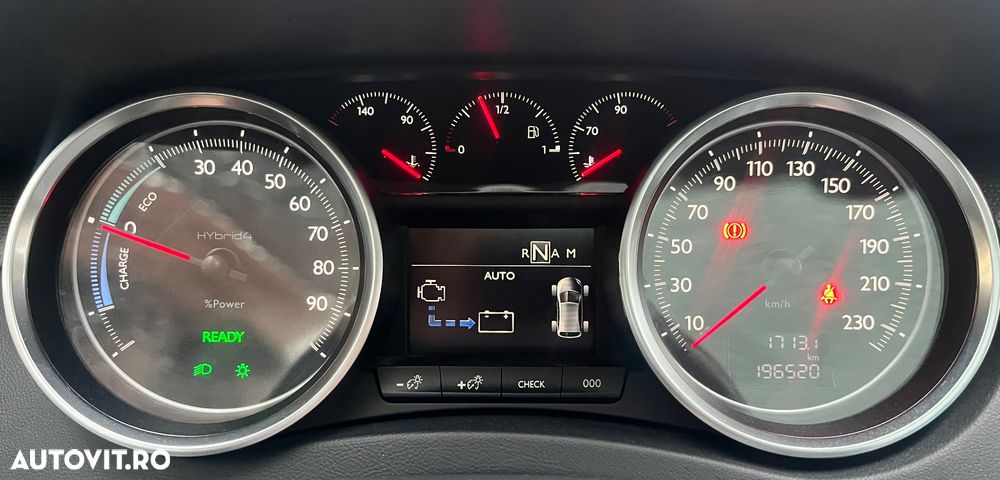 Peugeot 508 RXH Hybrid4 - 23