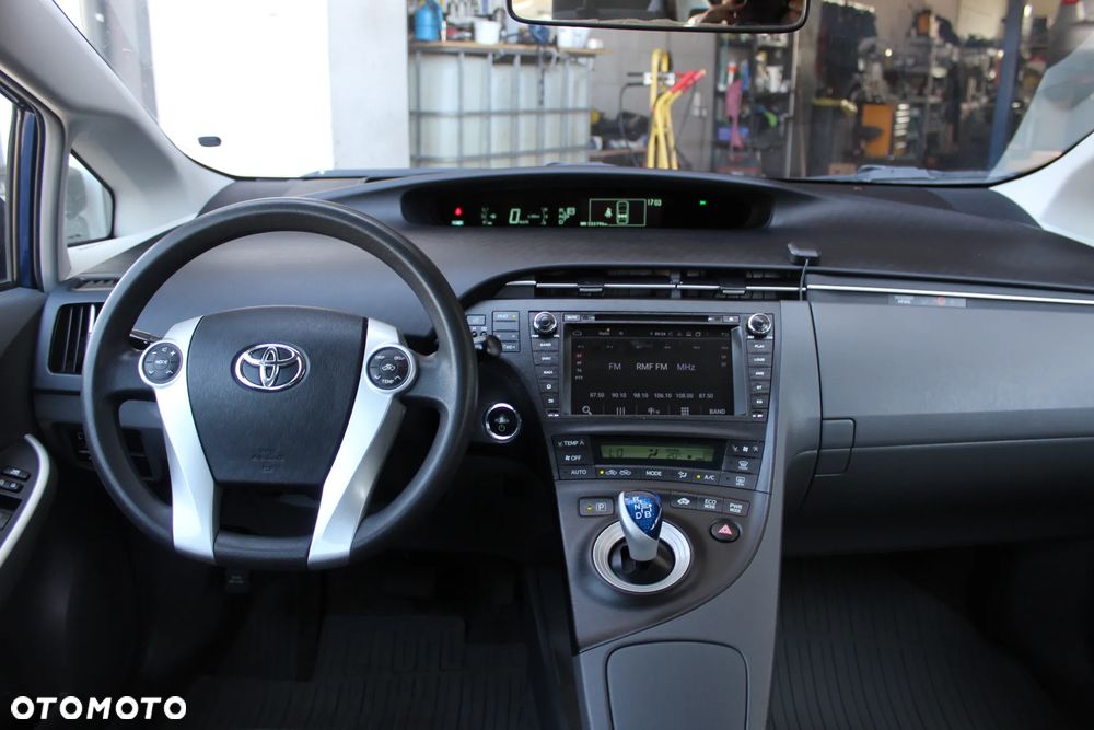 Toyota Prius - 6
