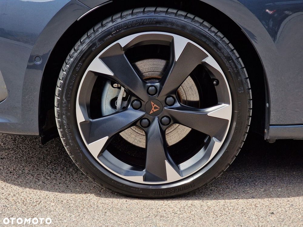 Cupra Leon 1.5 eTSI DSG - 11