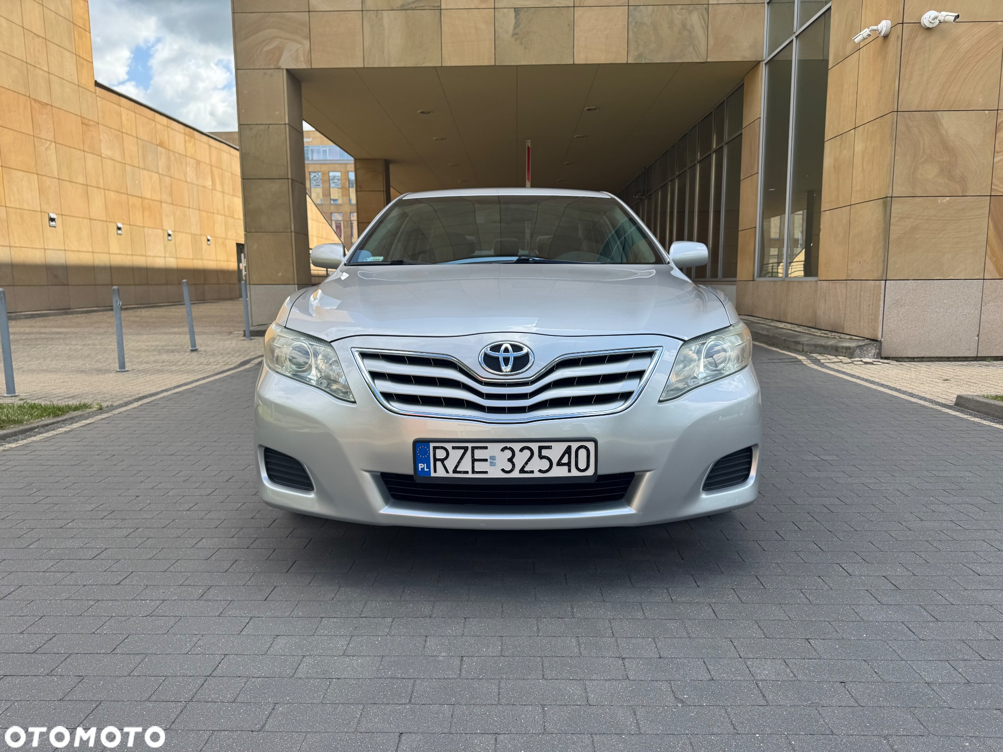 Toyota Camry 2.5 SE - 3