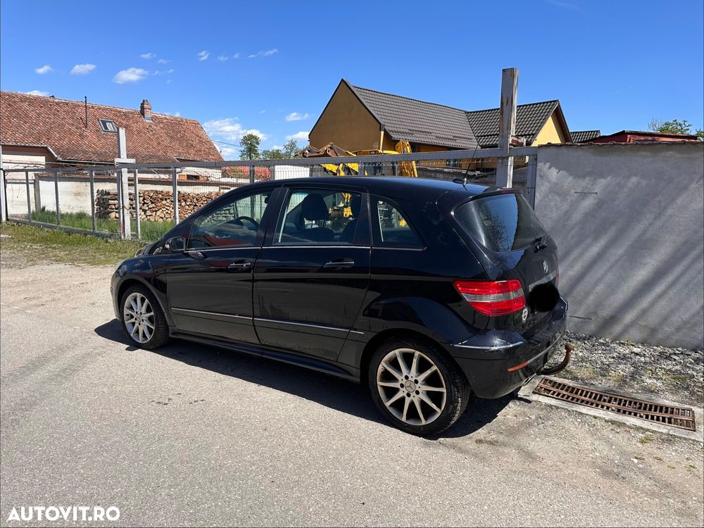 Mercedes-Benz B 200 - 5