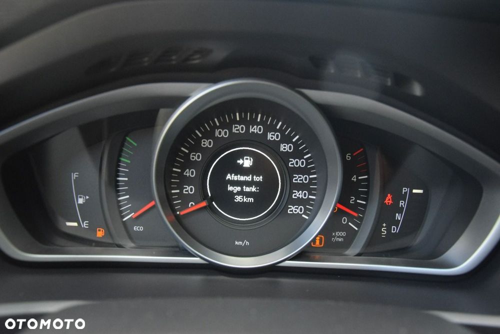 Volvo V40 D2 Drive-E Kinetic - 22