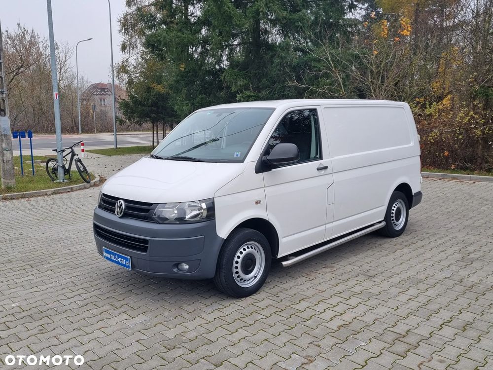 Volkswagen Transporter - 1