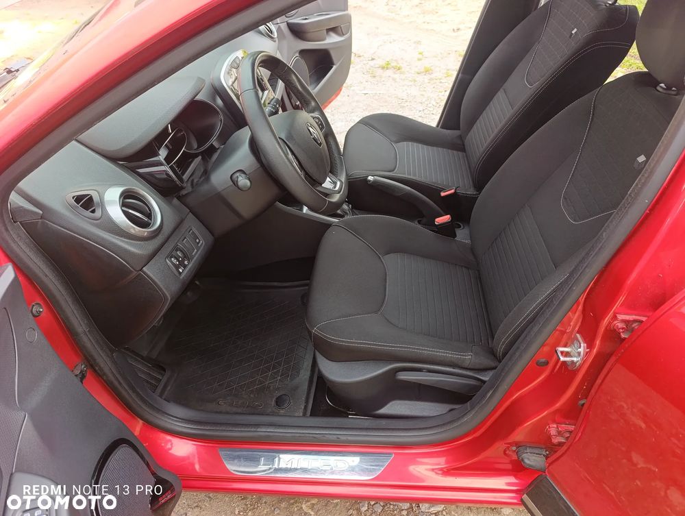 Renault Clio - 28