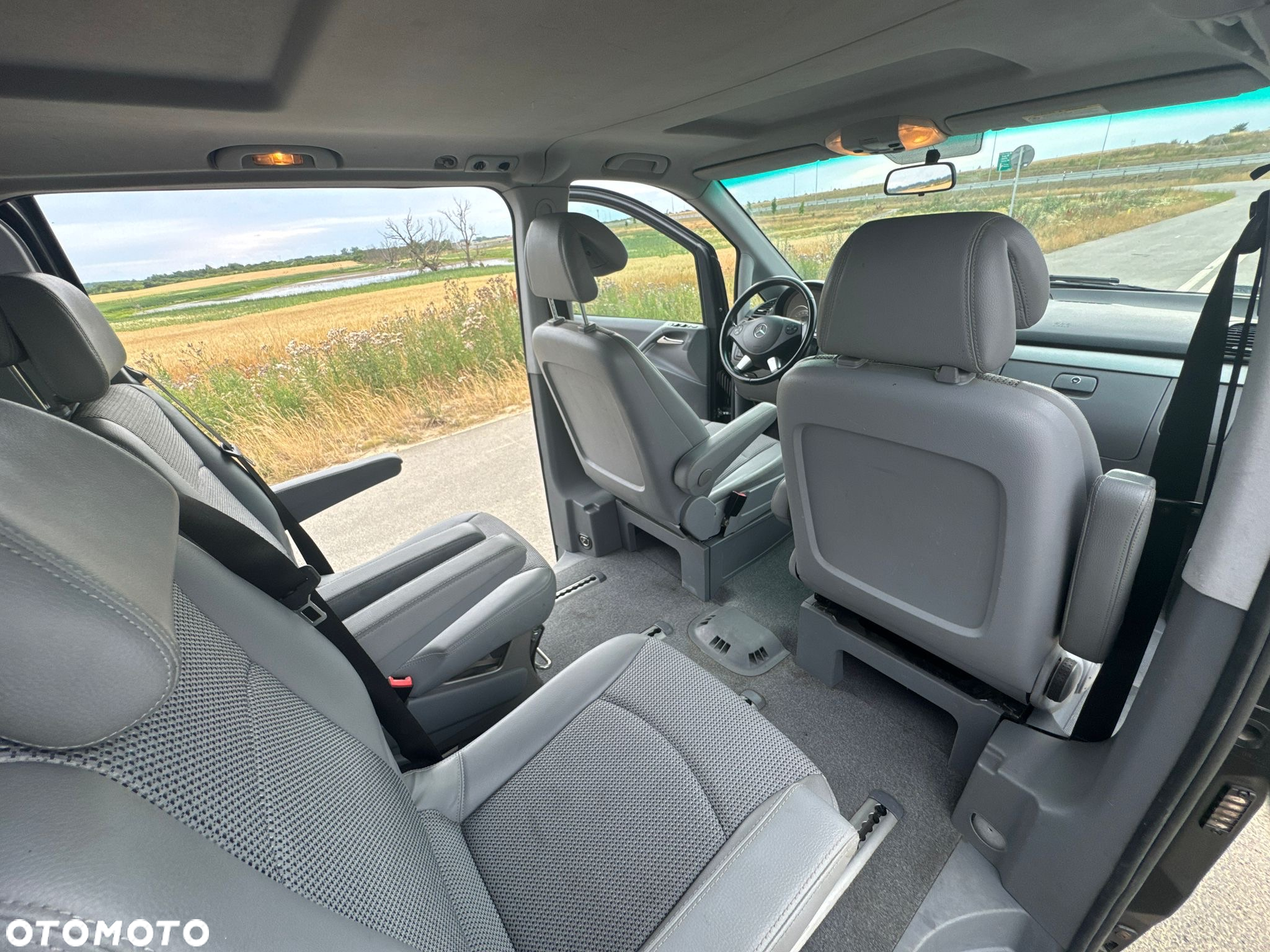 Mercedes-Benz Viano - 12