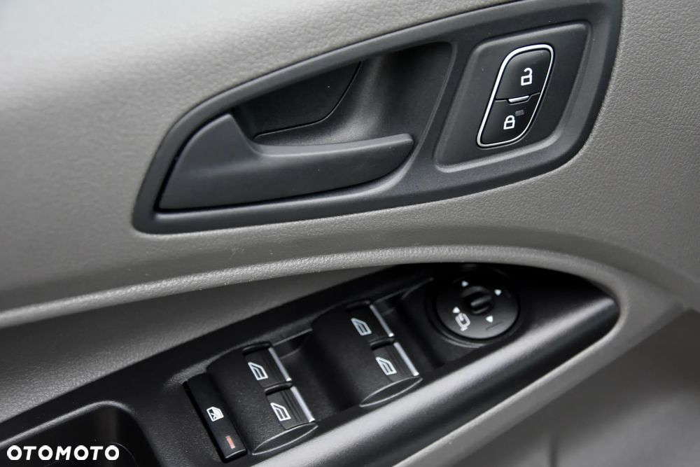 Ford Tourneo Connect 1.5 EcoBlue Start-Stop Titanium - 22