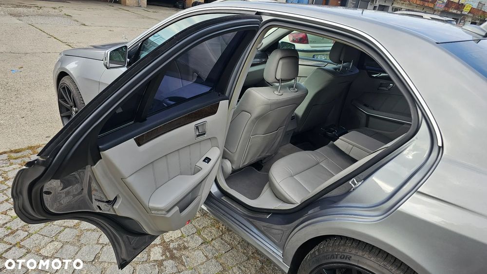 Mercedes-Benz Klasa E 350 4-Matic Avantgarde - 12