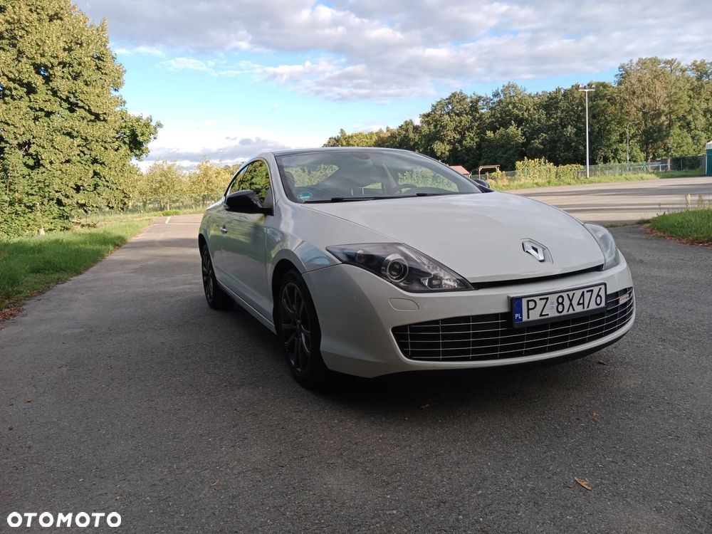 Renault Laguna 2.0 dCi Monaco GP2 - 1