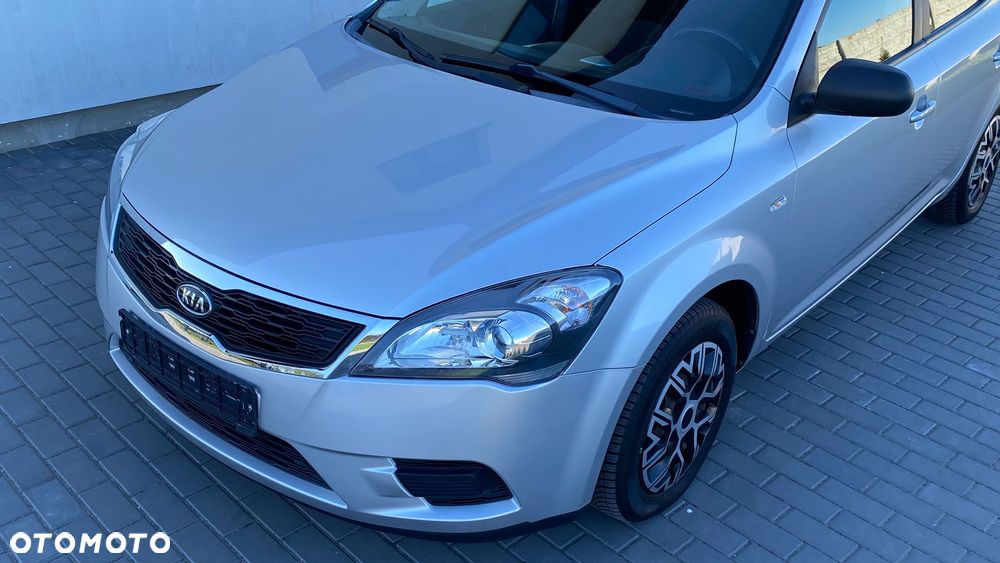 Kia Ceed 1.4 CVVT Attract - 15