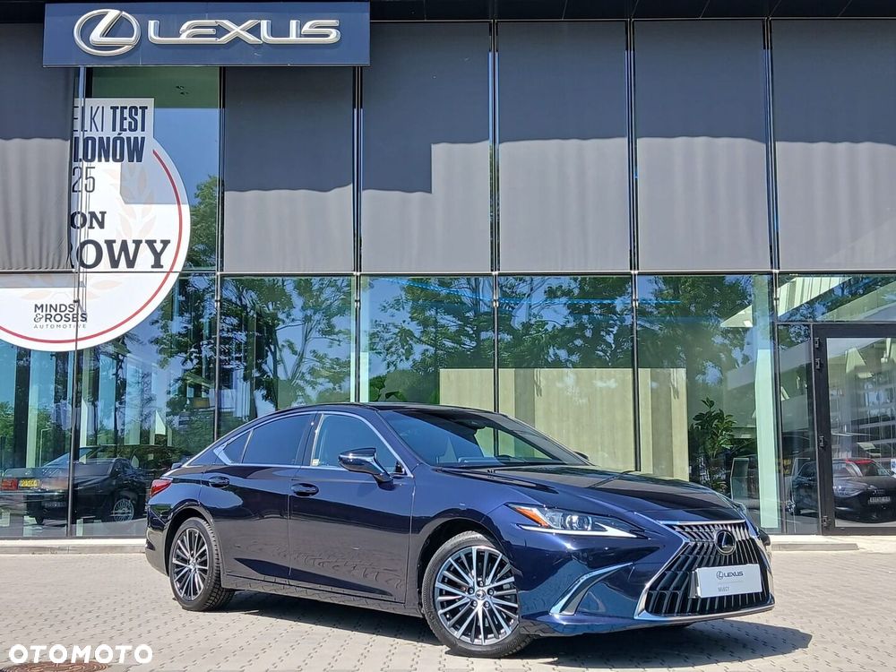 Lexus ES - 1