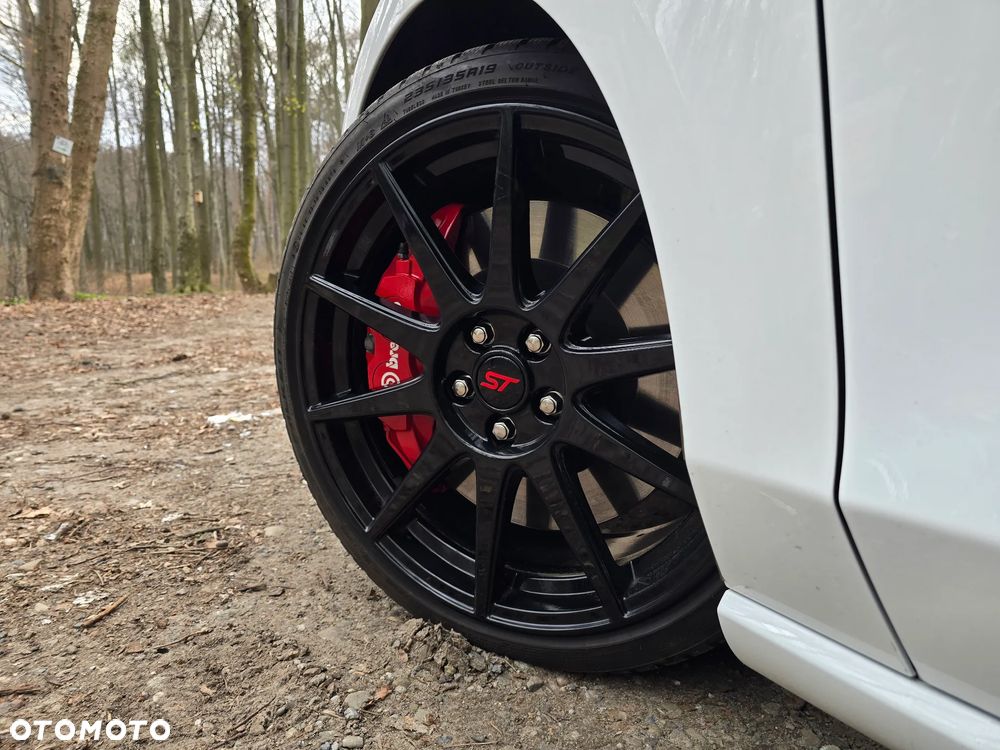 Ford Focus 2.3 EcoBoost ST X - 15