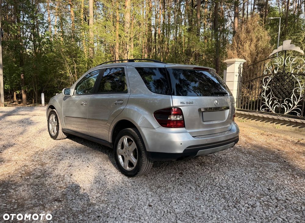 Mercedes-Benz ML 350 4-Matic - 3
