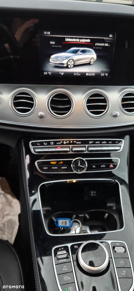 Mercedes-Benz Klasa E 220 d 9G-TRONIC - 30