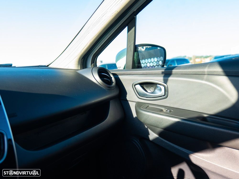 Renault Clio 1.5 dCi Zen - 21