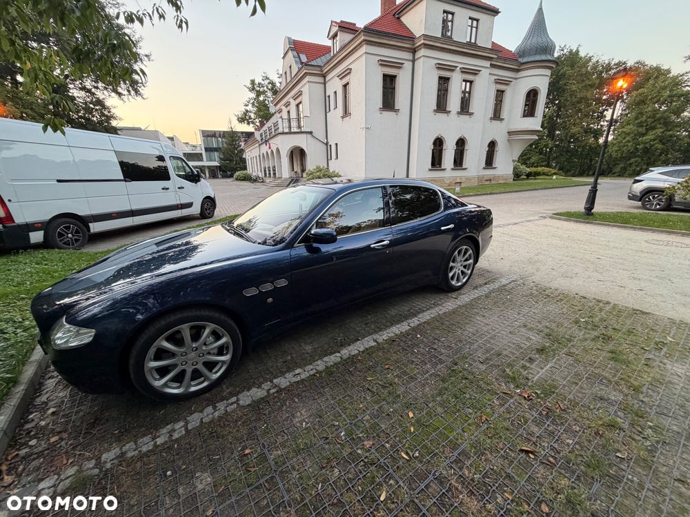 2006 Maserati Quattroporte, photograph 5