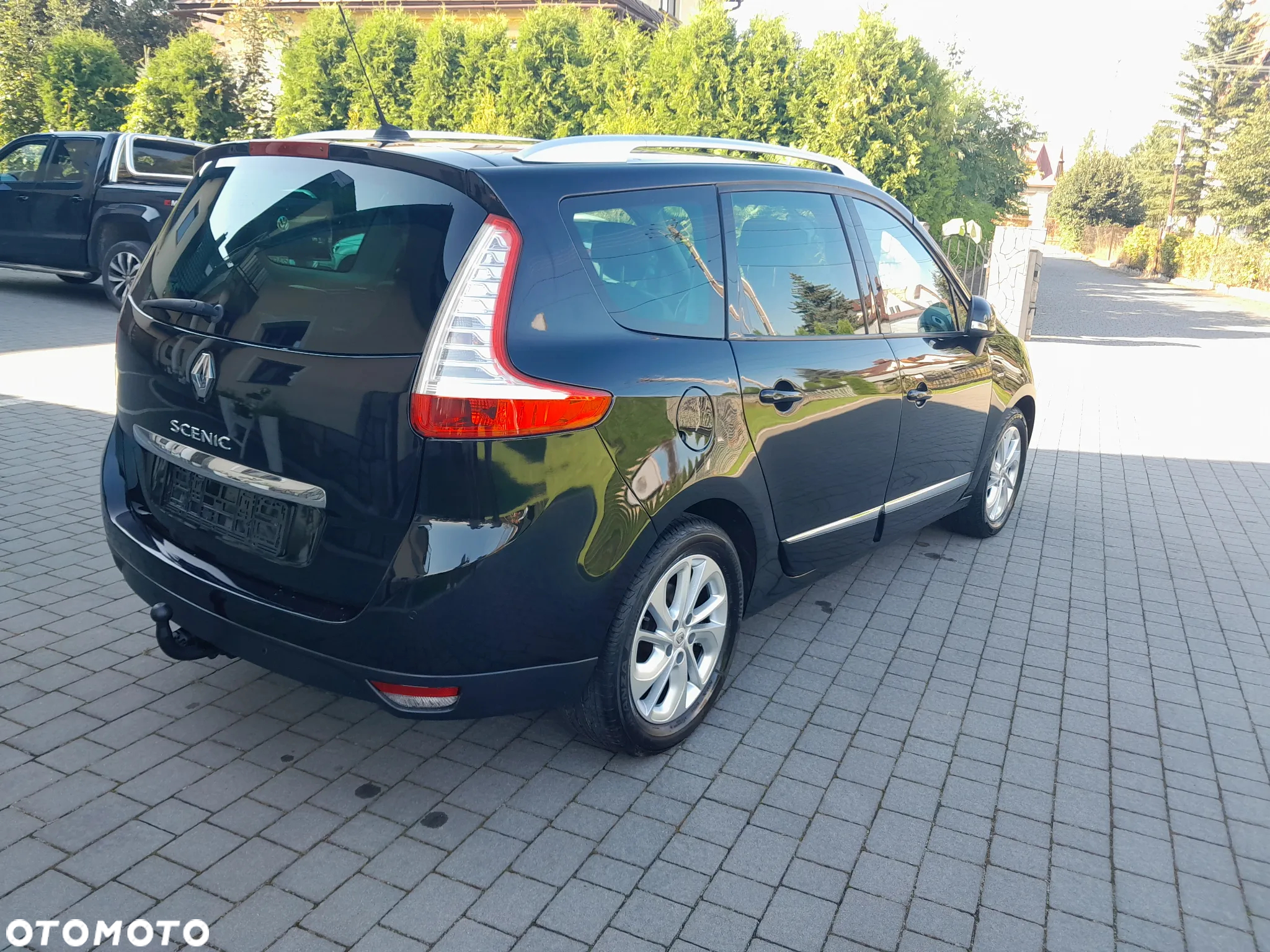 Renault Grand Scenic dCi 110 EDC Bose Edition - 4